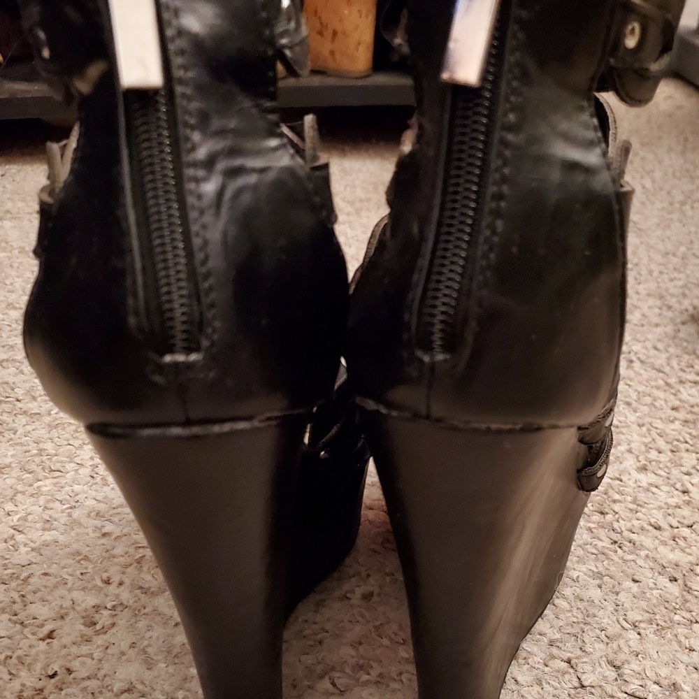 Wedges - Picture 6 of 7